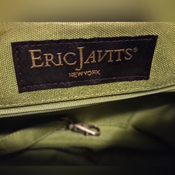 Eric Javits Brown Woven Shoulder Bag with Chain Strap - Picture 8 of 8